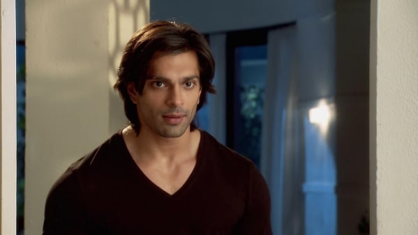 Watch Qubool Hai Nov 11 2013 Full Episode Online In Hd Zee5 The show became highly popular within a few months and within 5 months of its launch the show became the no.1 show on zee tv. episode 271 qubool hai