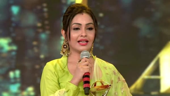 Watch Zee5 Indian Telly Awards 2019 Mar 26 2019 Full Episode Online In Hd Zee5 Watch ita awards (2019) hindi full awards show from player 1 below. angoori bhabi wins an award zee5 indian telly awards 2019