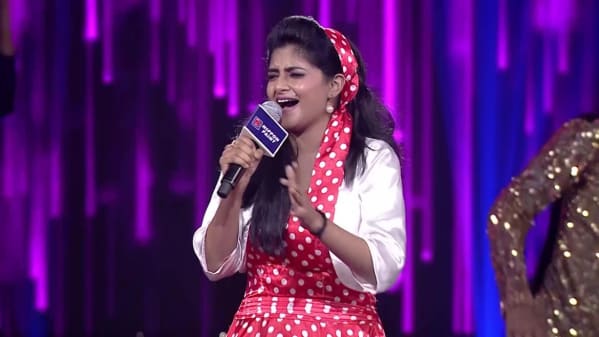 Watch Sa Re Ga Ma Pa Seniors Season 2 Jul 6 2019 Full Episode Online In Hd Zee5 This edition will also have the 100 experienced musicians and singers in the jury panel. sa re ga ma pa seniors season 2 july 07 2019 episode spoiler