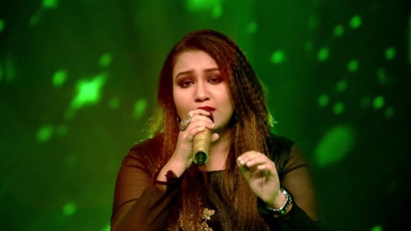 Watch Sa Re Ga Ma Pa 2018 Bangla Jul 7 2019 Full Episode Online In Hd Zee5 Bipasha full video song jodi breakers | bipasha basu. zee5