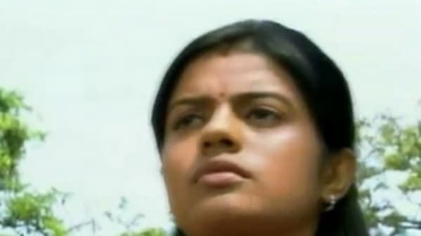 Watch Afsar Bitiya Krishna Decides To Return To Tuntunji S House Afsar Bitiya Zee5 How to watch afsar bitiya serial in 2020? watch afsar bitiya krishna decides to