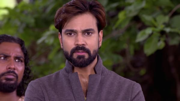 Watch Kumkum Bhagya Jun 22 2017 Full Episode Online In Hd Zee5 Речь пойдет о типичной индийской семье, в которой растут две вполне взрослые девочки прагья и бульбуль. pragya accepts abhi s marriage proposal kumkum bhagya