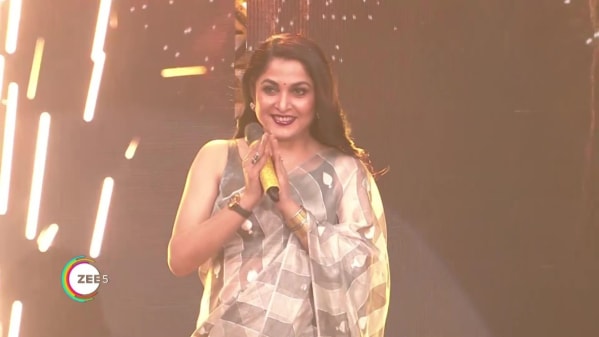 Watch Zee Telugu Kutumbam Awards 2020 Nov 1 2020 Full Episode Online In Hd Zee5 Zee telugu kutumbham awards were first. zee telugu kutumbam awards 2020 promo