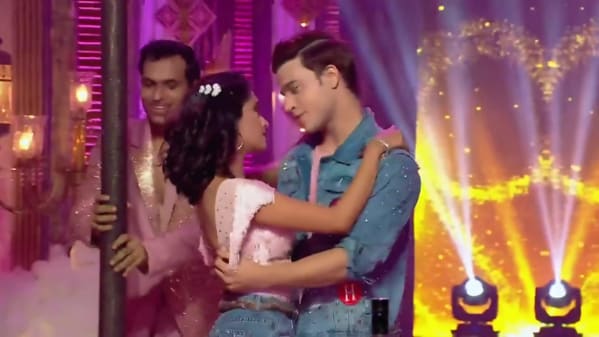 Watch Kumkum Bhagya Nov 14 2020 Full Episode Online In Hd Zee5 Kumkum bhagya watch online live streaming, apne tv kumkum bhagya full episodes, zee tv drama kumkum bhagya desi serial, desi tashan desitv fun forum, kumkum bhagya hindi tv watch latest online kumkum bhagya 22nd february 2021 full episode video by zee tv drama … krishna and mugdha s splendid performance kumkum bhagya diwali event 2020