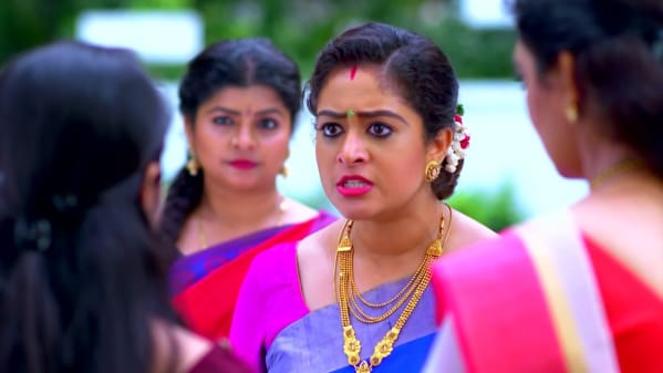 Watch Kaiyethum Doorath Dec 15 2020 Full Episode Online In Hd Zee5 Kaiyethum doorath malayalam full movie malayalam movie 2016 full movies fahadh faasil ക യ ത ത ദ രത ത ദ ർഗയ ക ട ബവ ല ക ക ഷന ല ന ന ന ല വ ൽ kaiyethum doorathu serial actors. kaiyethum doorath 15 december 2020