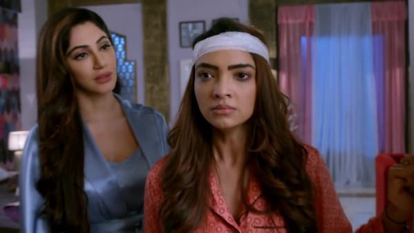 Watch Kumkum Bhagya Sep 25 2020 Full Episode Online In Hd Zee5 Abhi and pragya on messenger. a surprise renders abhi emotional