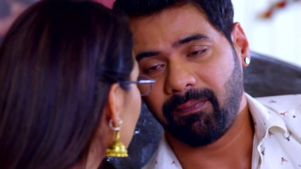 Watch Iniya Iru Malargal Feb 13 2021 Full Episode Online In Hd Zee5 View allall photos tagged malargal. iniya iru malargal february 13 2021 trailer