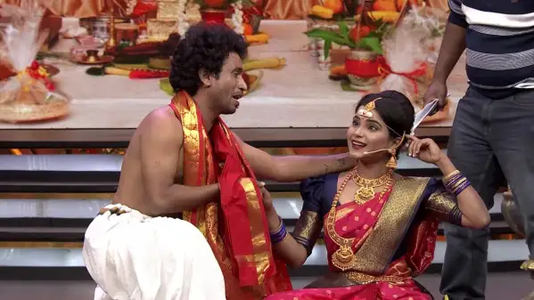 Watch Comedy Khiladigalu Championship Season 2 Jan 10 2021 Full Episode Online In Hd Zee5 Nayana got married to sharath in dharmastala, in the presence of family and close friends. maduveyalli rehearsal skit entertains everyone comedy khiladigalu championship s2