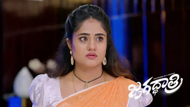 Jagadhatri Confronts Yuvaraj for Hitting Nishika Episode 905