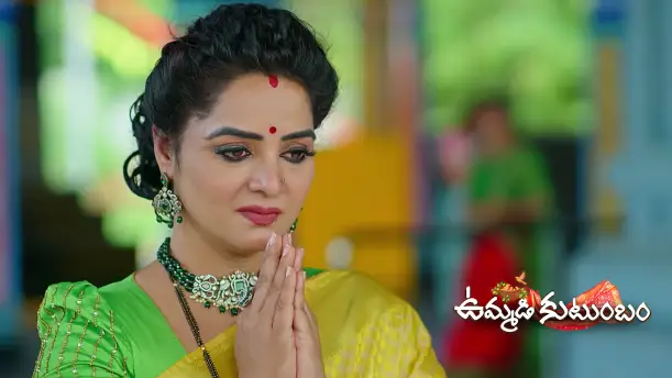 Soumya Stops Vinod from Exposing Her Episode 572