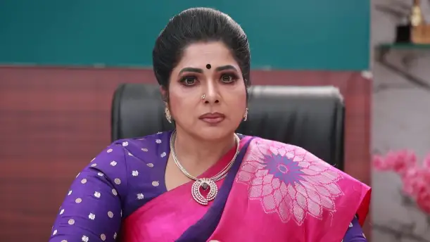 Varshini’s Behaviour Upsets Amrutha and Meena Episode 351