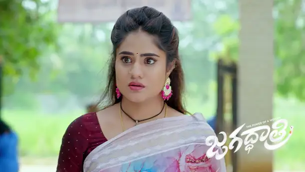 Jagadhatri and Kedar Come Across a Mental Asylum Episode 929