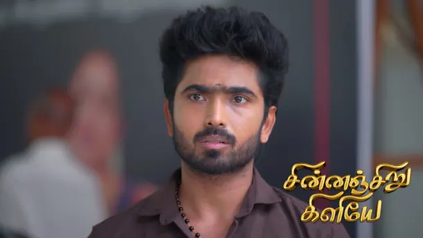 Divakaran Spots Muthuazghu and frantically looks for her. Episode 323