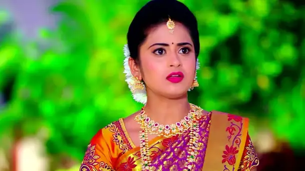 Lavanya Elopes with Her Lover Episode 5