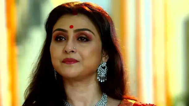 Dadi Gives Offering in the Puja with Jamuna's Help Episode 4
