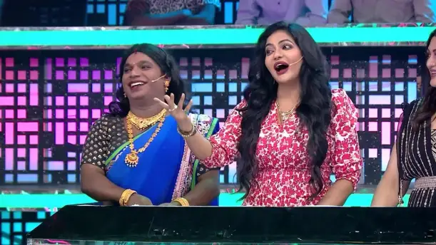Team Seetha Raman and Team Peranbu on the Show Episode 1