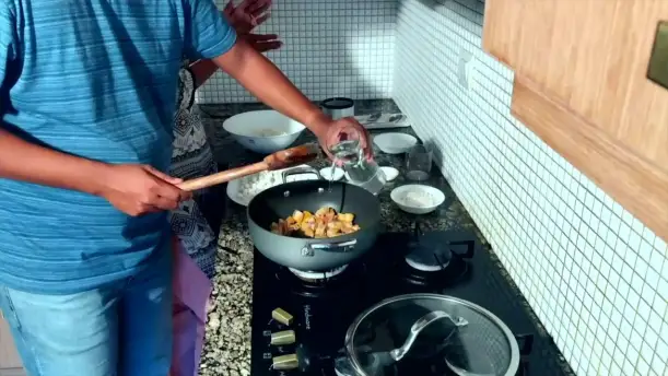 Episode 8 - Pork Pidi Kunnamkulam Style Episode 8