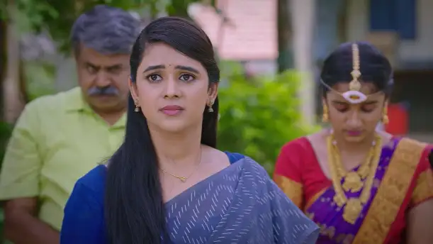 Akshara Stands Tall against Bhuvaneshwari Episode 4