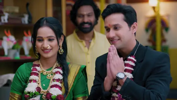 Light for Janhavi, Shadows for Vishwa Episode 6