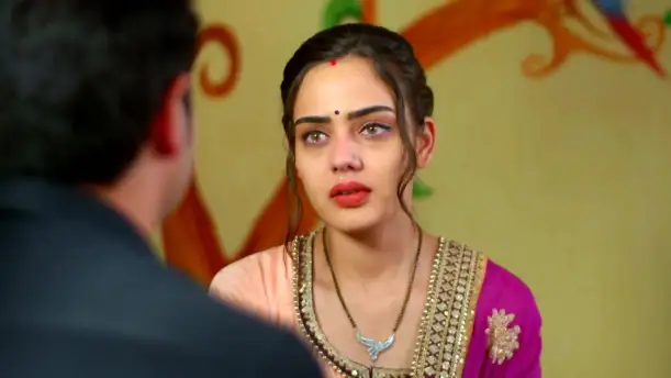 Simran learns about Paavni’s infertility - Maavan Thandiyan Chavan Episode 11