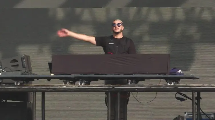 DJ Snake – Turn Down For What DJ Snake – Turn Down For What