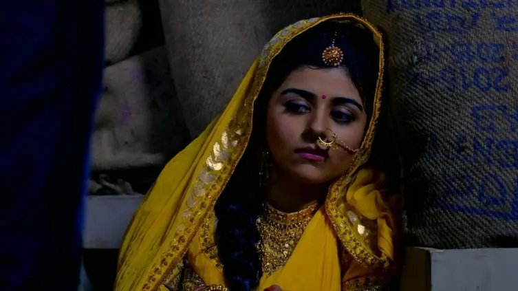 Devi and Adhiraj in the Attic | Jeet Gayi Toh Piya Morey 