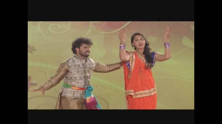 Khesari Lal Yadav and Kajal Raghwani’s performance Khesari Lal Yadav and Kajal Raghwani’s performance