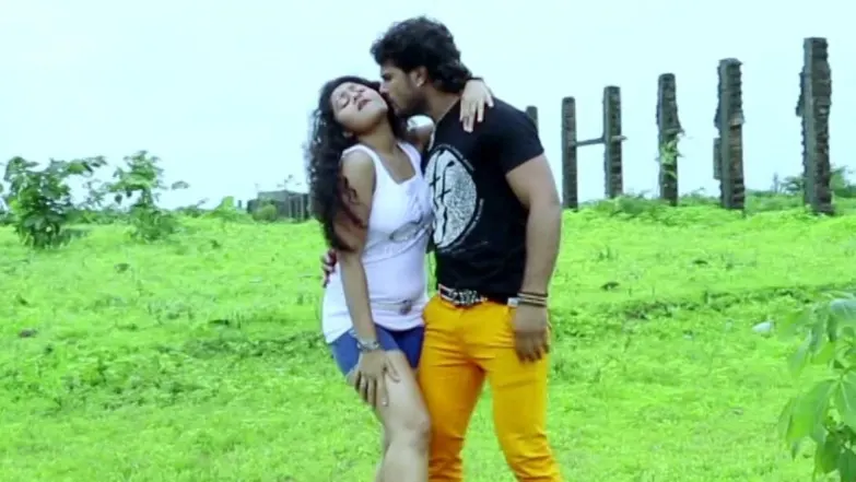 Pyar Mobile Par Ka Di | Shola Shabnam - Bhojpuri Hit Song 