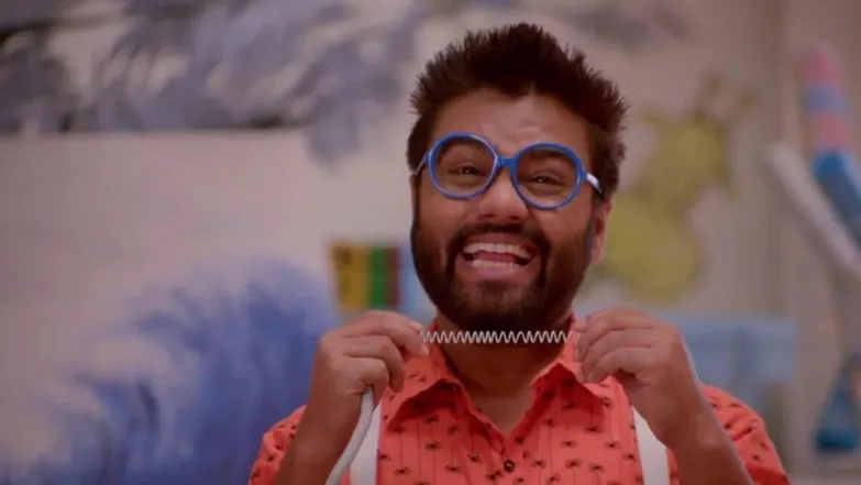 Dangler out of straws and threads and a pop-up house Episode 42