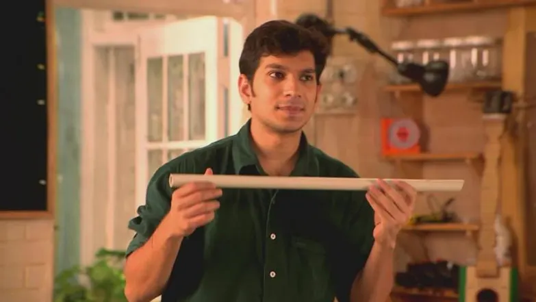 Make table and lamp with PVC pipes Engineer This Season 1 Episode 6