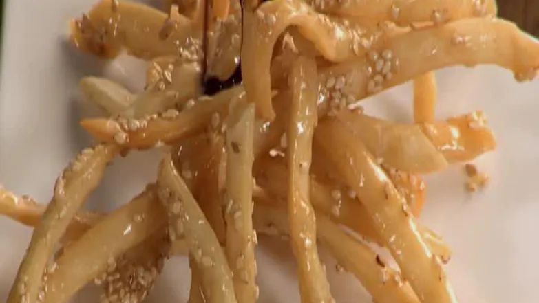 Honey Noodles by Chef Gurdip Punj - Bacha Party Episode 12