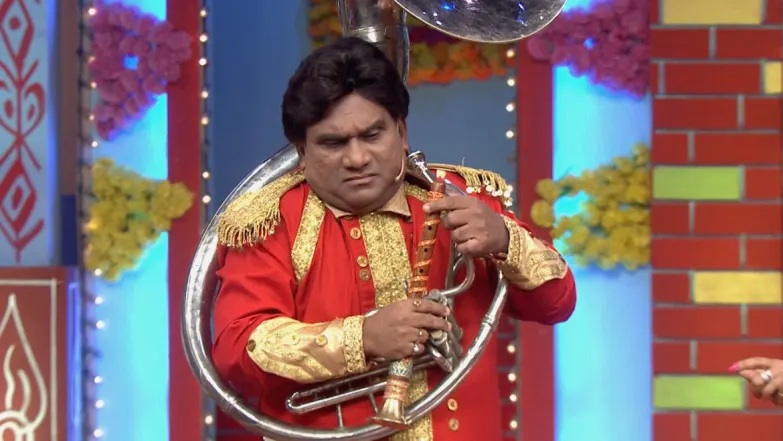 Shreya Bugade ties 'rakhi' to Sanjay Jadhav - Chala Hawa Yeu Dya Celebrity Pattern Episode 550