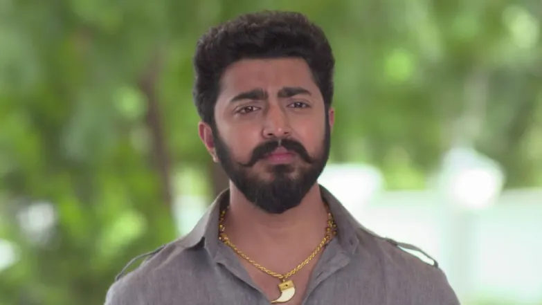 Aravind meets Shruti - Radhamma Kuthuru Episode 11
