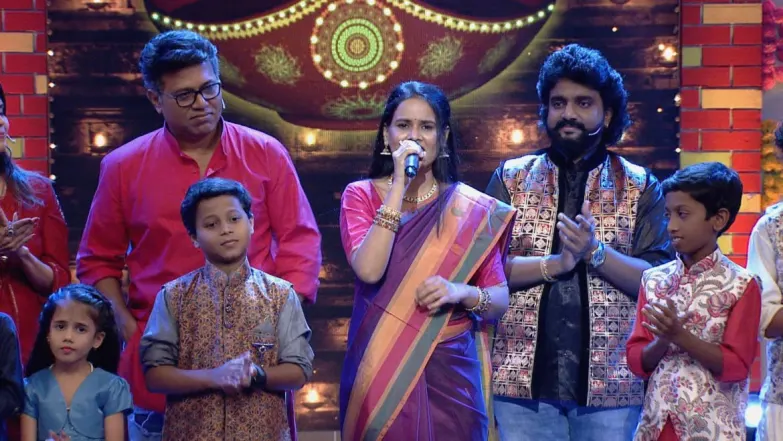 Sanjay Jadhav's surprise for Nilesh Sabale - Chala Hawa Yeu Dya Episode 571