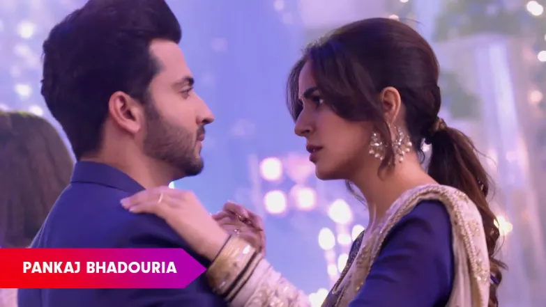 Dekha Hazaro Dafa ft. Karan and Preeta 