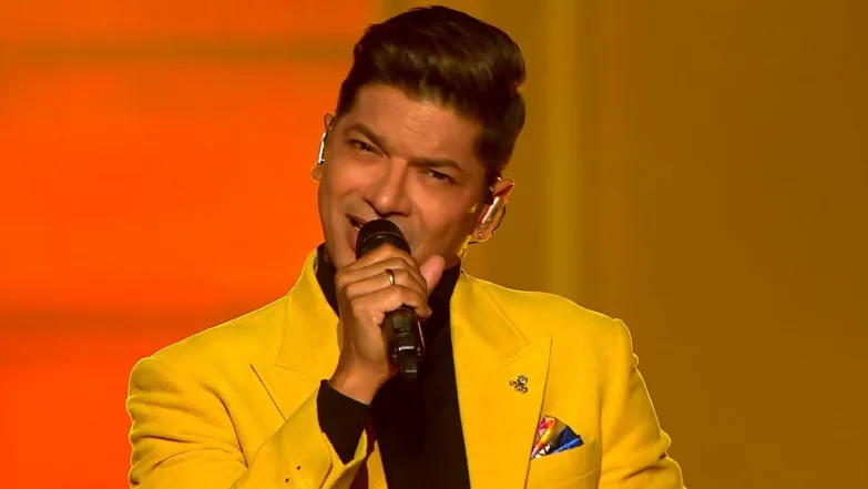 First super match of the first inning - Indian Pro Music League Episode 2