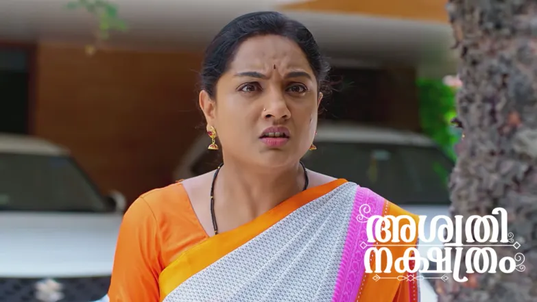Vedavathi Pleads with Sujatha Episode 685