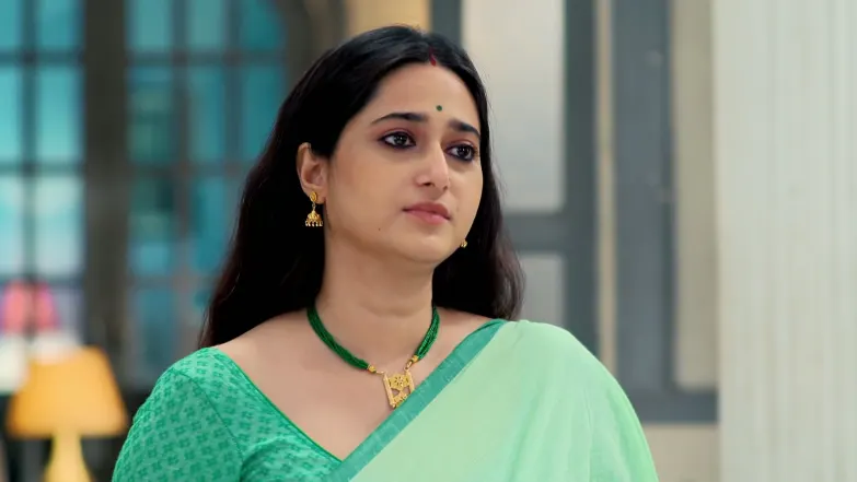 Deepa Helps Lajbonti Escape Episode 250