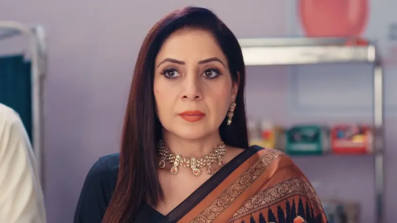 Tapasya Tries to Trap Janhvi - Jagadhatri 