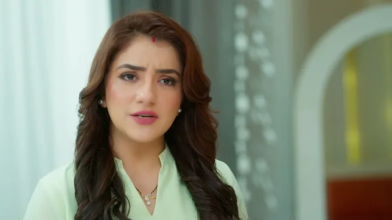 Meera Hides Some Papers from Yashvardhan - Tumm Se Tumm Tak 