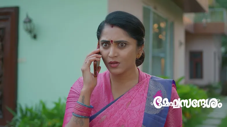 Sharada Wins Jagath’s Support for Pooja Episode 387