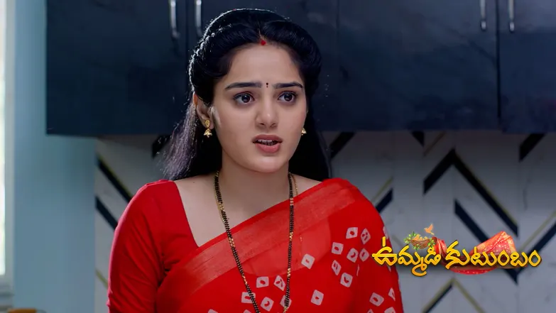 Ananya Sets Leelavathi's Sari on Fire Episode 594