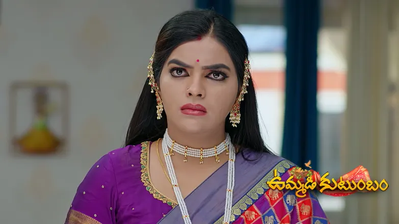 Leelavathi Collapses before the ‘Homam’ Episode 596