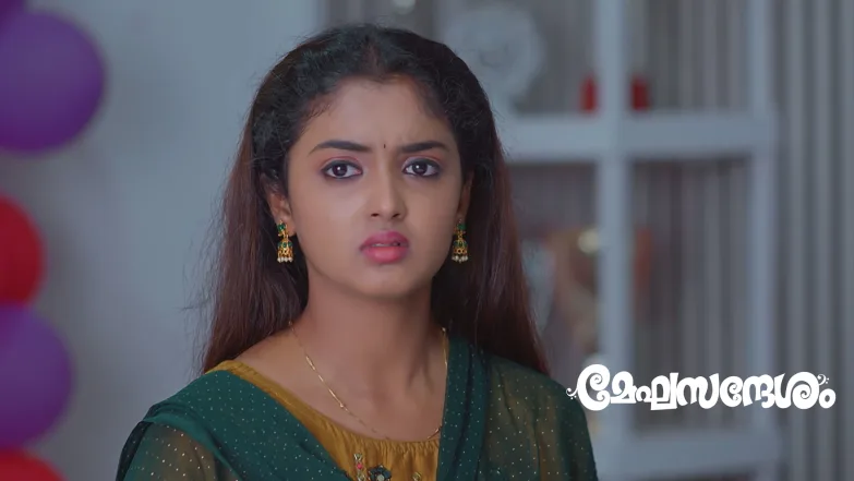 Udhay Plans to Separate Pooja and Jagath Episode 400