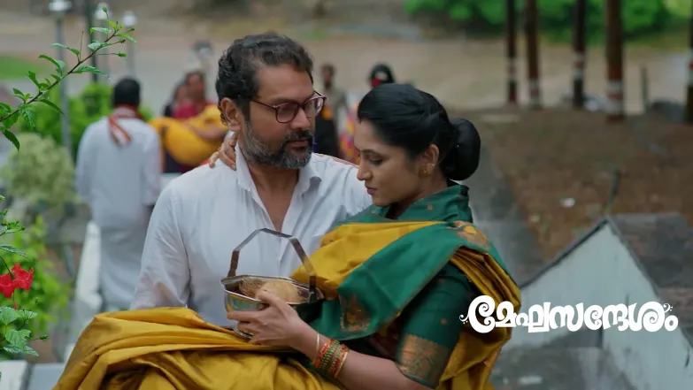 Pooja Wishes Sharada On Her Birthday Episode 404