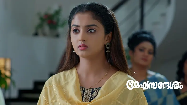 Pooja Cleverly Dodges Udhay's Challenge Episode 402