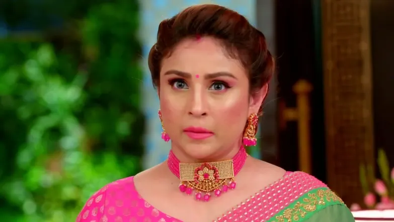 Prachi Cuts off Ties with Ranbeer | Kumkum Bhagya 