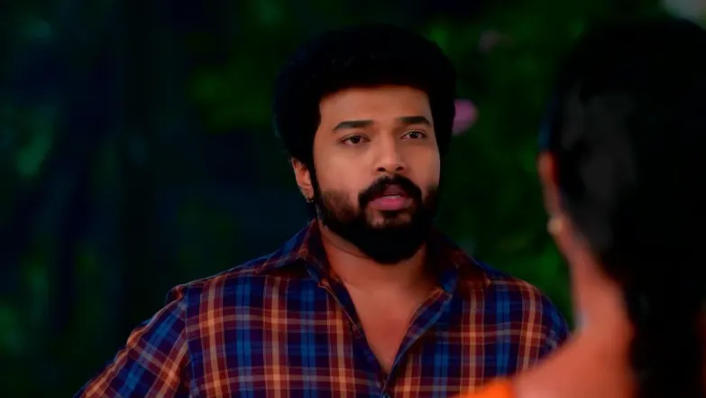 Aishwarya Instigates Abhirami Episode 30