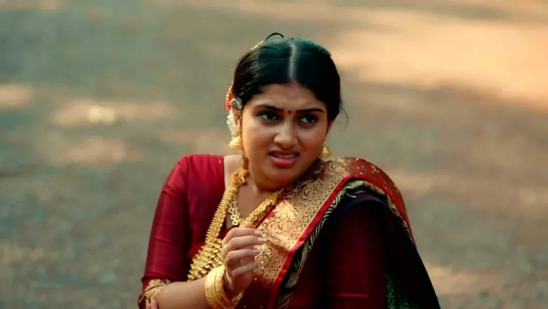 Kunjuttan Discloses the Truth to Lakshmi Episode 15