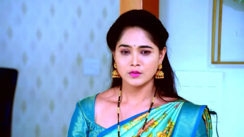 Paarvathi Learns that She Is Pregnant Episode 1083